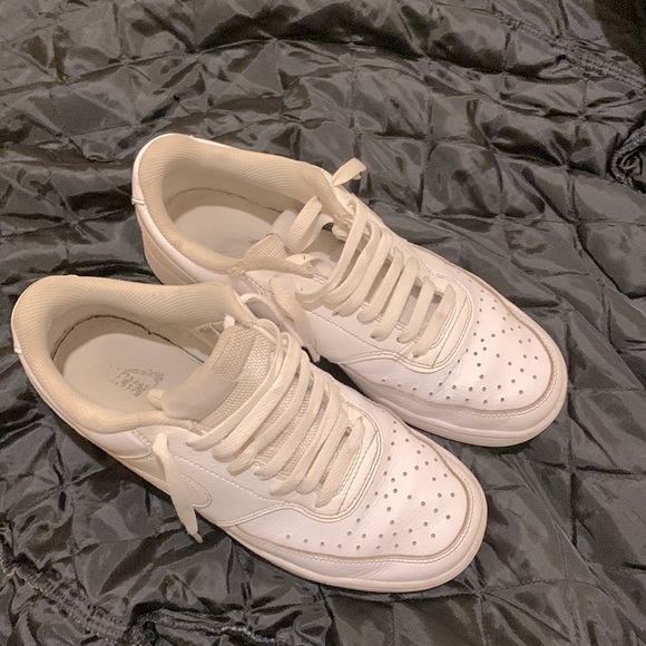 Air Force one all white size-9.5 - Picture 3 of 4